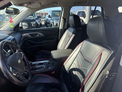 Used 2019 Chevrolet Traverse LT image 11
