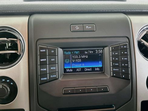 Used 2014 Ford F150 XLT w/ Equipment Group 302A Luxury AWD/4WD image 19