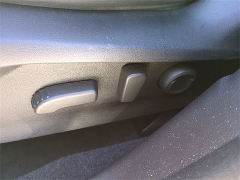 Certified 2024 Subaru Forester Limited image 22