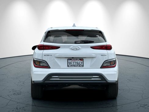 Used 2023 Hyundai Kona SE w/ Cargo Package image 5