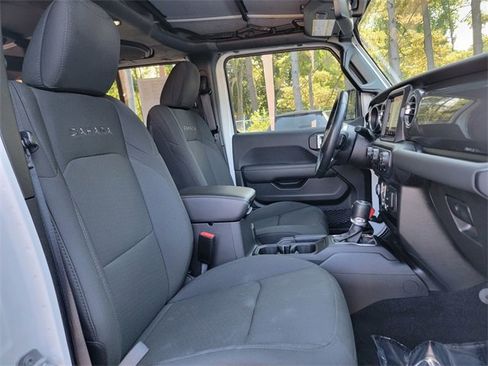 Certified 2022 Jeep Wrangler Unlimited Sahara image 24