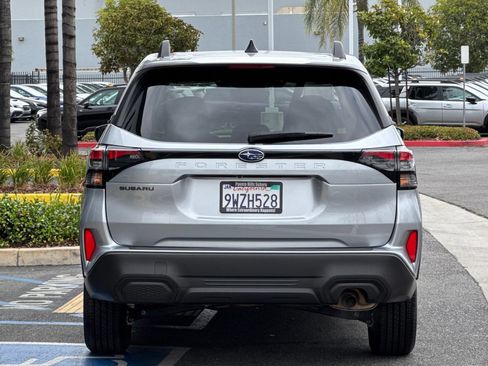 Certified 2025 Subaru Forester Premium w/ Convenience Package #1 AWD/4WD image 5