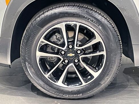 Used 2024 Chevrolet TrailBlazer LT w/ Driver Confidence Package FWD image 16