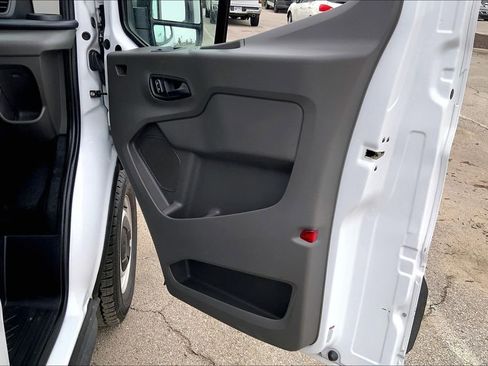 Used 2024 Ford Transit 150 Low Roof RWD image 21