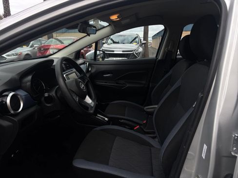 Used 2025 Nissan Versa SV FWD image 24