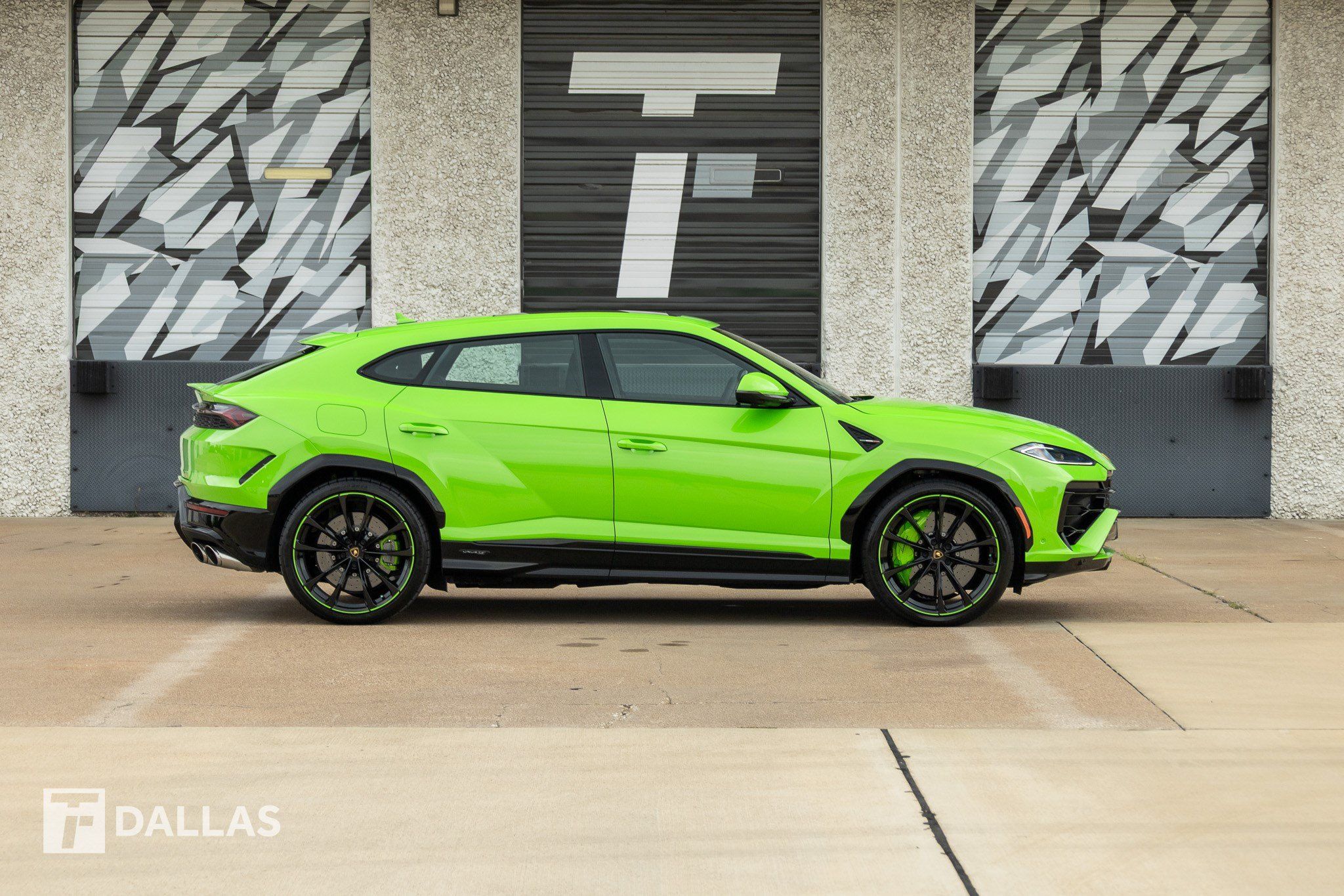 Used 2025 Lamborghini Urus S AWD/4WD image 17