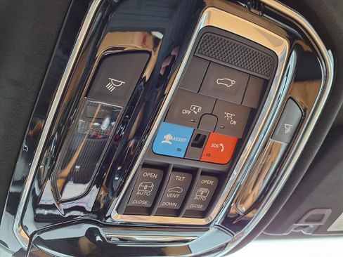 Used 2024 Jeep Grand Cherokee L Summit image 15