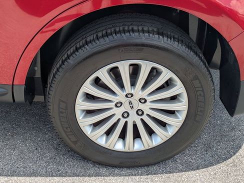 Used 2013 Lincoln MKX FWD w/ Wood Pkg image 22