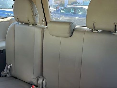 Used 2018 Toyota Sienna XLE w/ XLE Navigation Package image 23