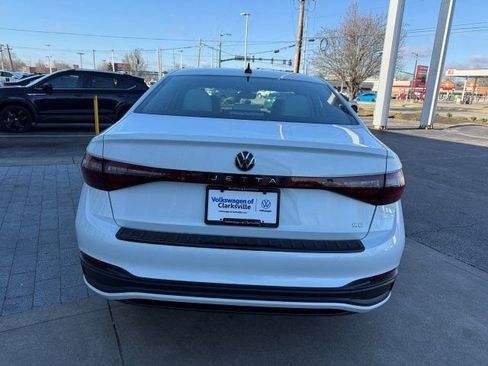 New 2026 Volkswagen Jetta SE FWD image 5