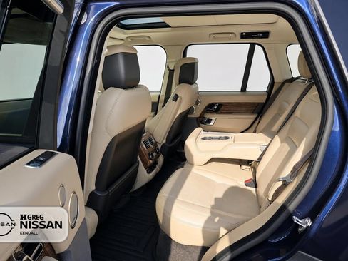 Used 2019 Land Rover Range Rover HSE AWD/4WD image 13