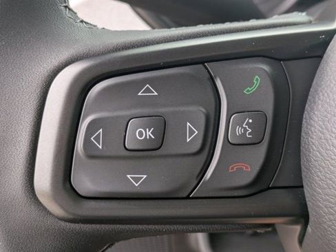 New 2025 Jeep Gladiator Sport image 21