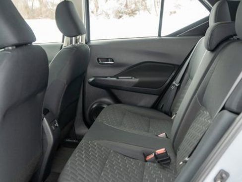 Used 2023 Nissan Kicks SV image 12