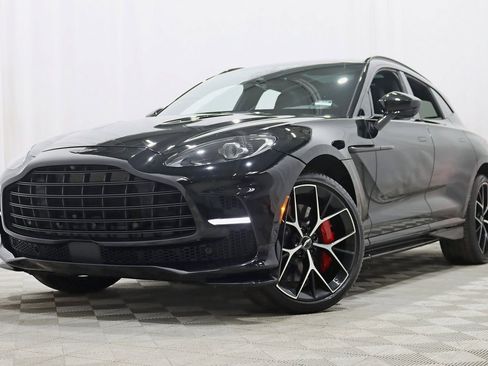 Used 2024 Aston Martin DBX 707 image 7