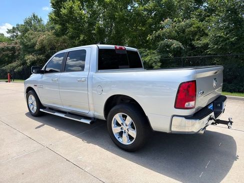Used 2017 RAM 1500 Big Horn AWD/4WD image 3