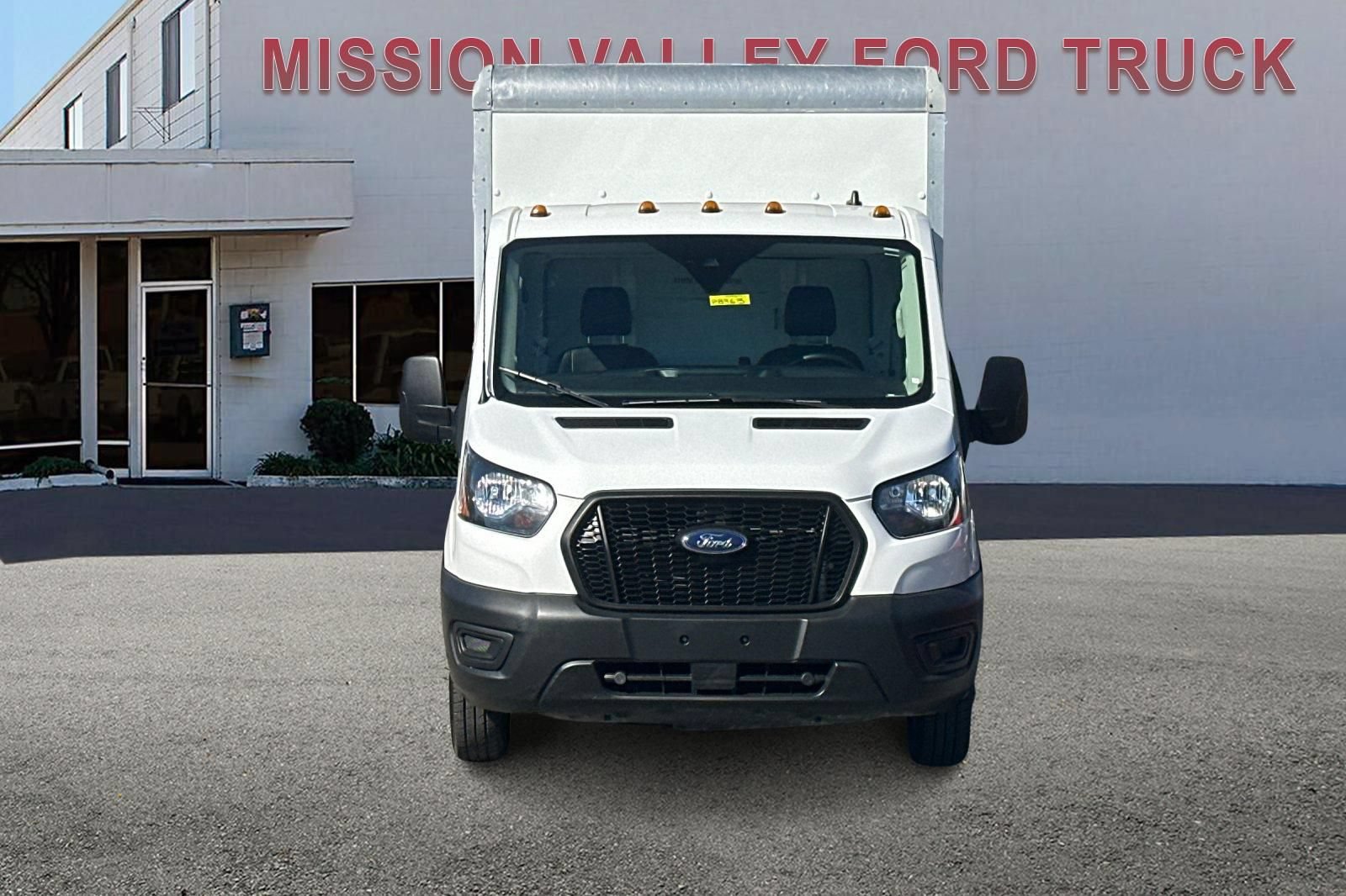 Used 2023 Ford Transit 350 DRW RWD image 9
