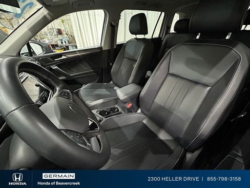 Used 2022 Volkswagen Tiguan SE AWD/4WD image 26