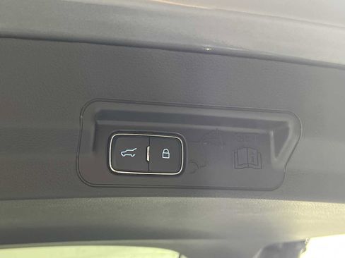 Used 2026 Ford Explorer Active w/ Active Comfort Package AWD/4WD image 13