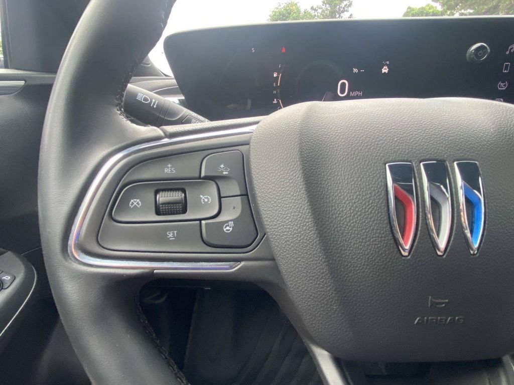 Used 2024 Buick Envista Avenir FWD image 33