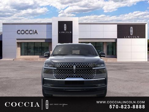 New 2026 Lincoln Navigator Premiere AWD/4WD image 6
