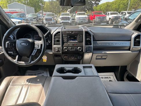 Used 2019 Ford F250 XLT image 30