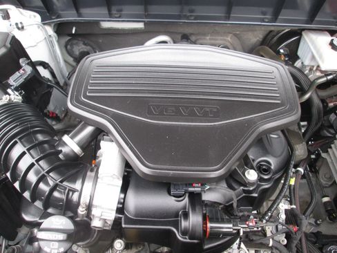 Used 2019 GMC Acadia SLT image 25