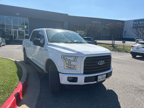 Used 2016 Ford F150 XLT w/ Equipment Group 302A Luxury image 2