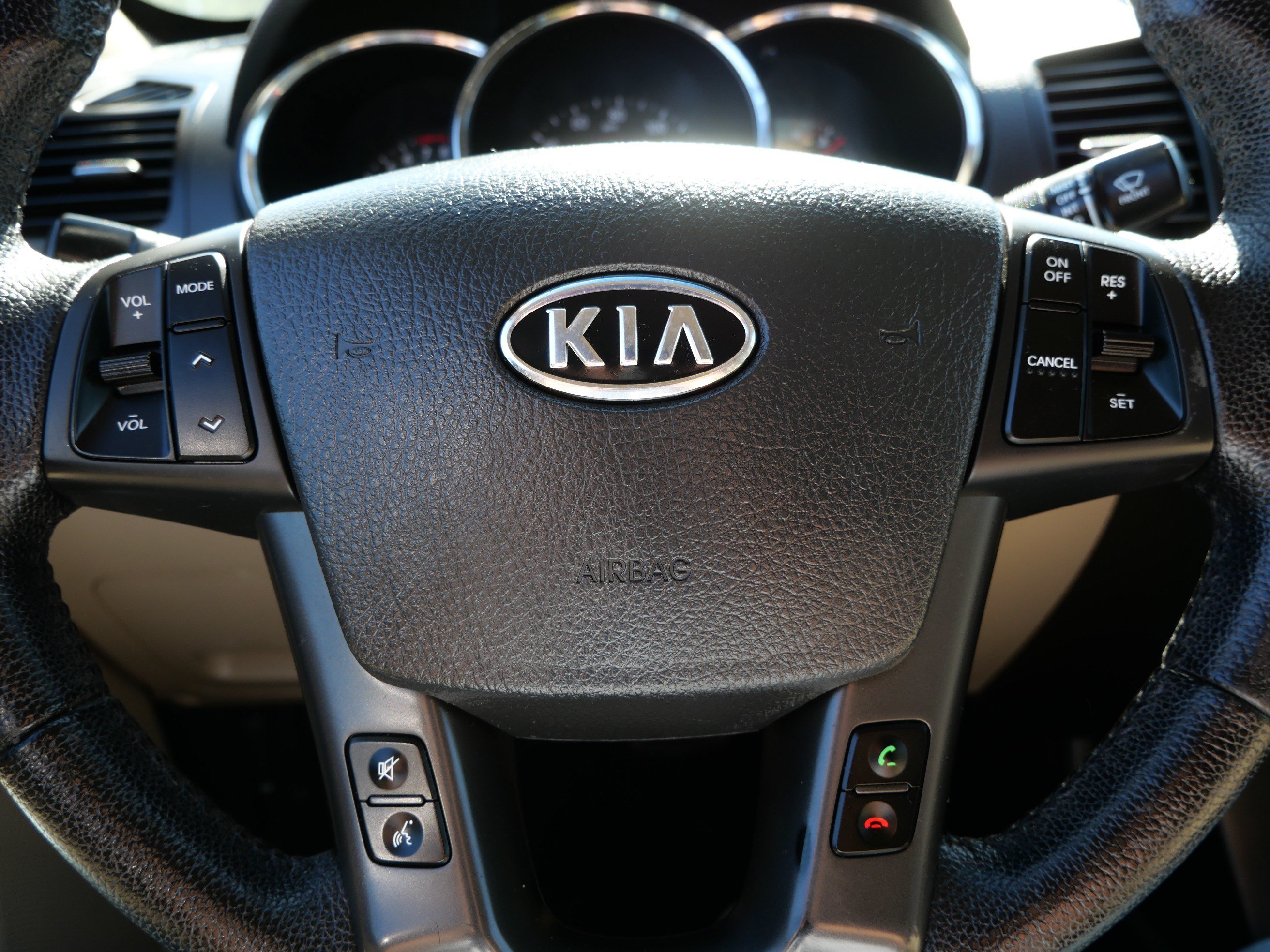 Used 2013 Kia Sorento EX AWD/4WD image 25