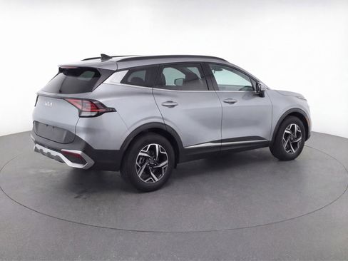Used 2024 Kia Sportage LX image 7