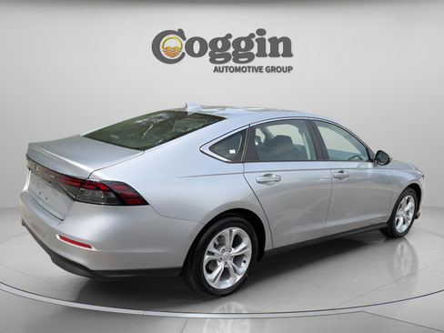 New 2026 Honda Accord LX image 5