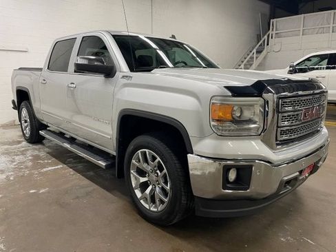 Used 2014 GMC Sierra 1500 SLT w/ SLT Crew Cab Value Package AWD/4WD image 3