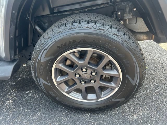 Used 2021 Jeep Gladiator Overland w/ Popular Equipment Package AWD/4WD image 6