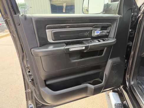 Used 2017 RAM 2500 Limited AWD/4WD image 11