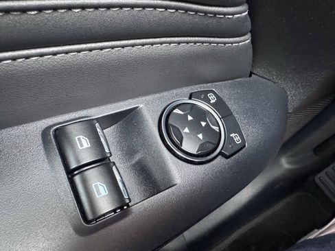 Used 2024 Ford Mustang GT Premium image 23