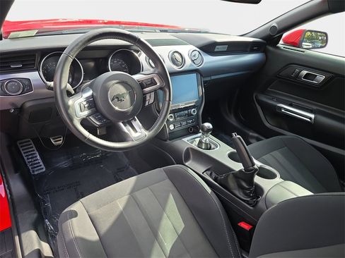 Used 2019 Ford Mustang GT image 10