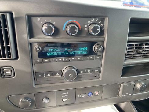 Used 2022 GMC Savana 3500 w/ Power Convenience Package image 16