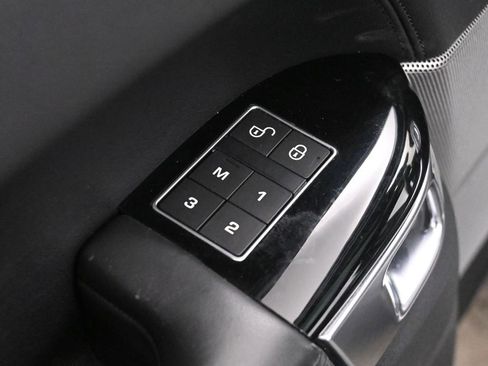 Used 2016 Land Rover Range Rover Sport HSE image 39