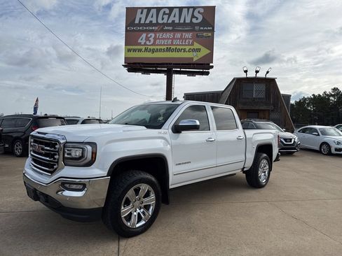 Used 2018 GMC Sierra 1500 SLT image 1