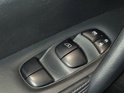 Used 2020 Nissan Rogue SV w/ Sun & Sound Touring Package AWD/4WD image 27