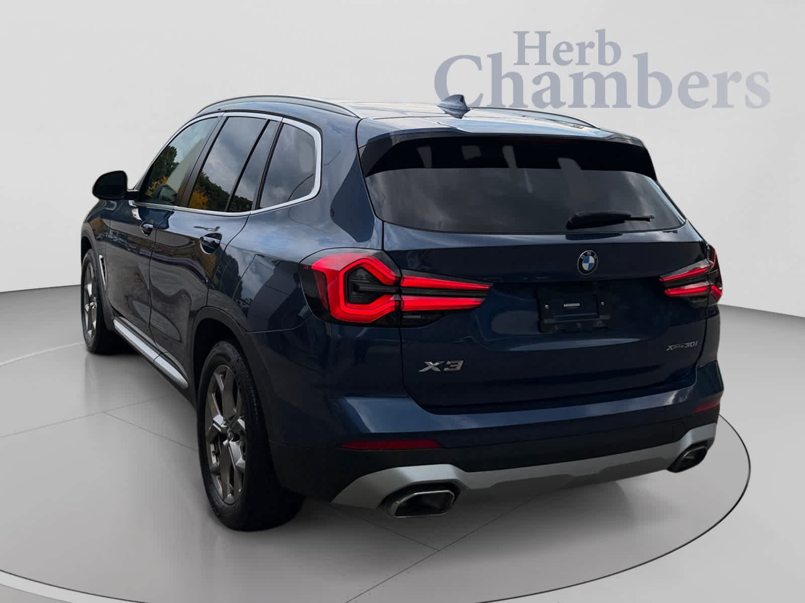 Used 2022 BMW X3 xDrive30i AWD/4WD image 3