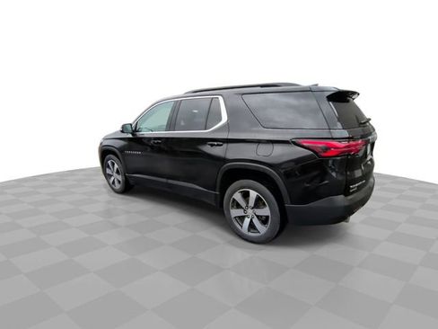 Used 2022 Chevrolet Traverse LT w/ LT Premium Package image 6