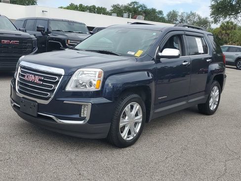 Used 2017 GMC Terrain SLE w/ Technology Package AWD/4WD image 3