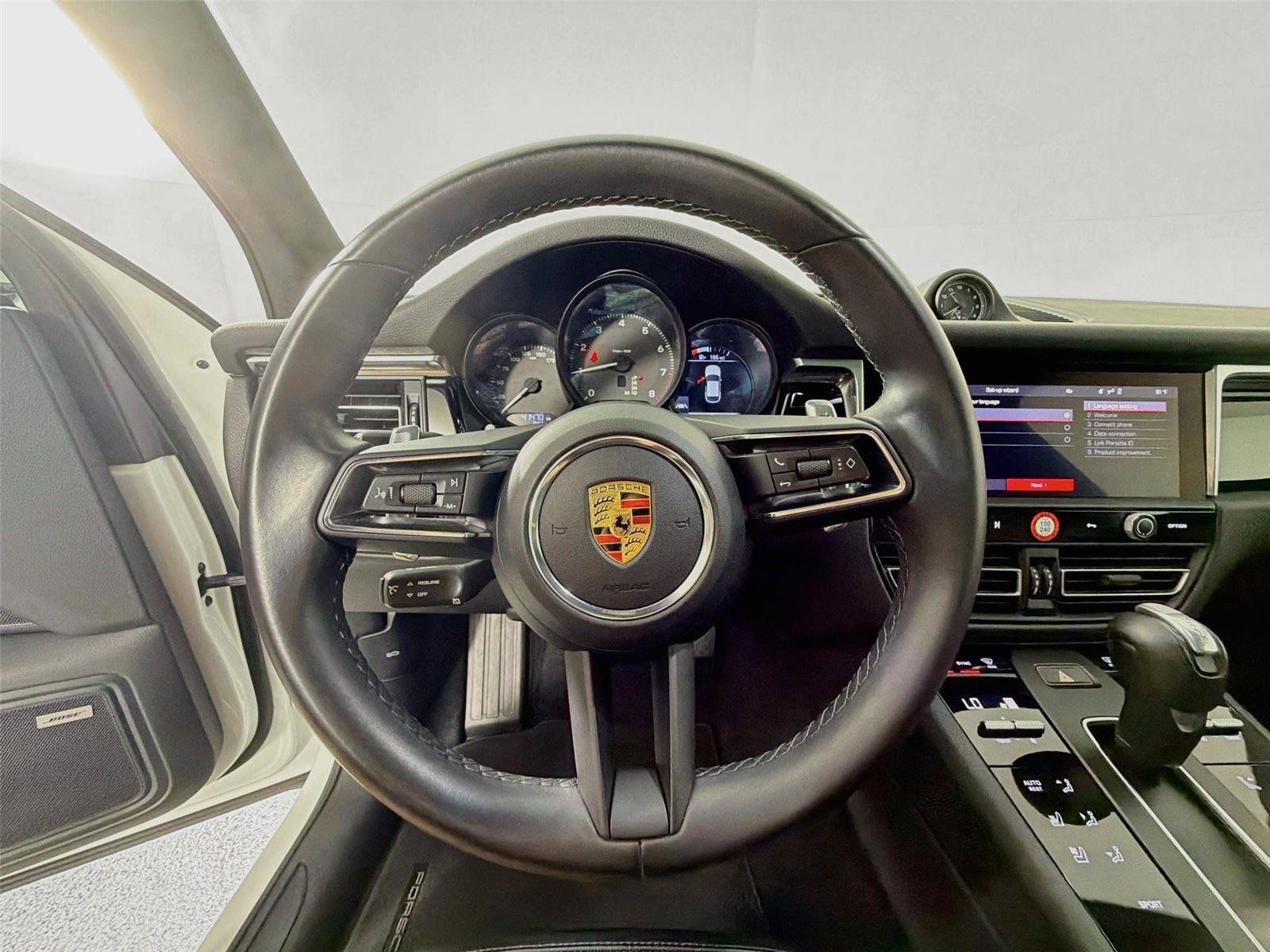 Certified 2022 Porsche Macan AWD/4WD image 20
