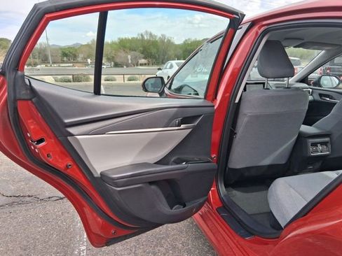 Used 2025 Toyota Camry LE image 5