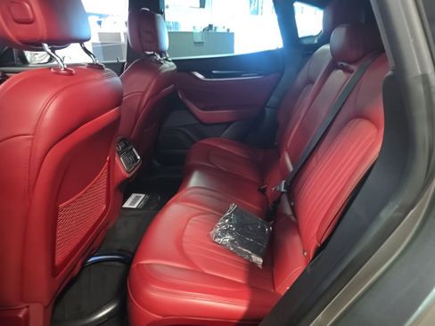 Used 2022 Maserati Levante Modena AWD/4WD image 16