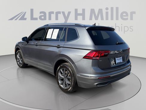 Used 2022 Volkswagen Tiguan SE AWD/4WD image 3