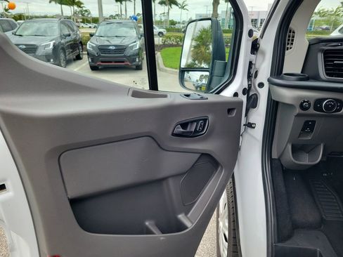 Used 2023 Ford Transit 350 XLT image 21