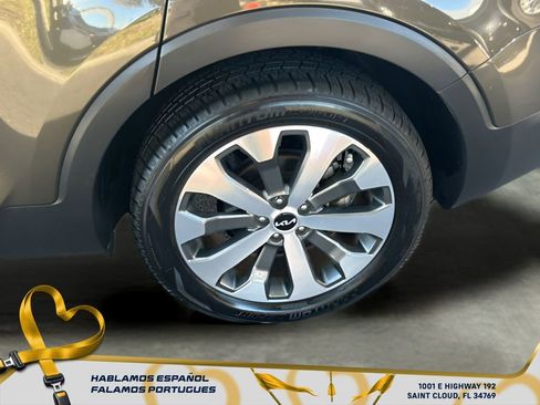 Used 2022 Kia Telluride S image 11