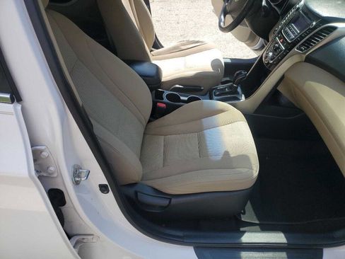 Used 2013 Hyundai Elantra GT w/ Touch & Go Pkg FWD image 24