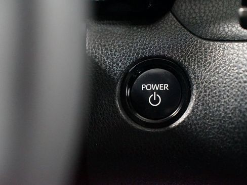 Certified 2025 Toyota Camry SE image 24